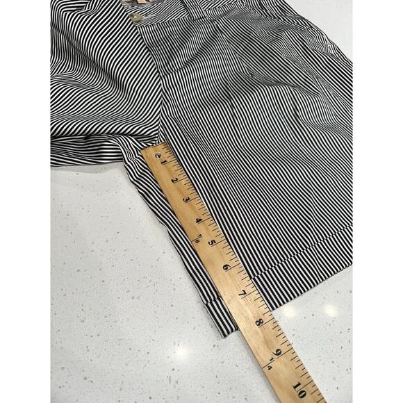 Gibson Latimer Women’s Shorts pinstripes blue white cuffed pockets Sz 12 casual - Picture 8 of 9